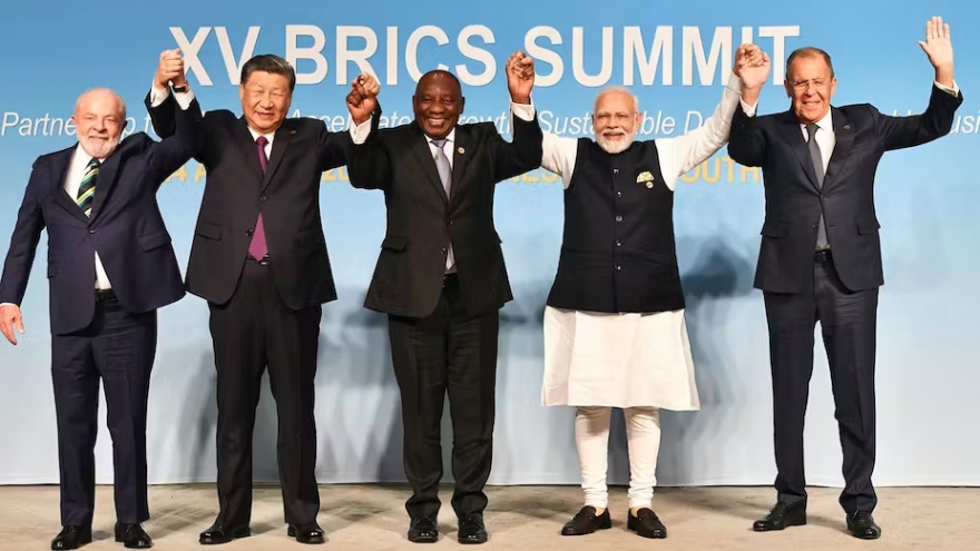 BRICS kết nạp thêm 6 quốc gia mới như "hổ mọc thêm cánh"